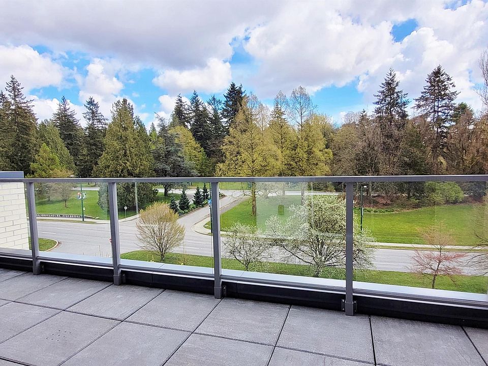 1st image of 4685 Cambie St