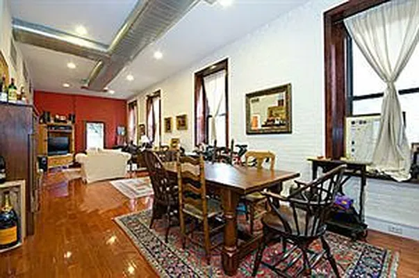 Rented by Jade Stone Real Estate Consulting | media 18