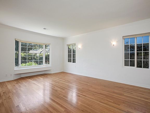 5th image of 3745 Rosewood Ave