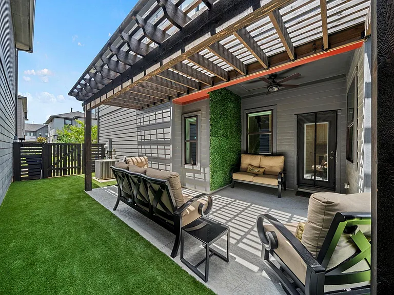 18507 Parkland Square Pl — Photo 27