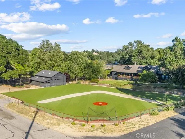 9240 Santa Margarita Rd, Atascadero, CA 93422