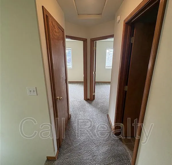 18716 E Augusta Ct — Photo 7