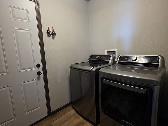 5th image of 3474 Enfield Loop Rd