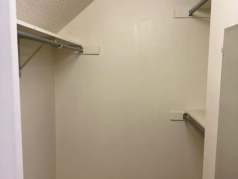 2503 Lakeview Dr #13 — Photo 12