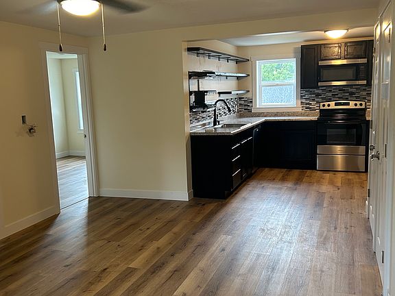 Open living room/kitchen