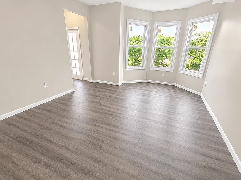 220 N 5th St #2C — Photo 2
