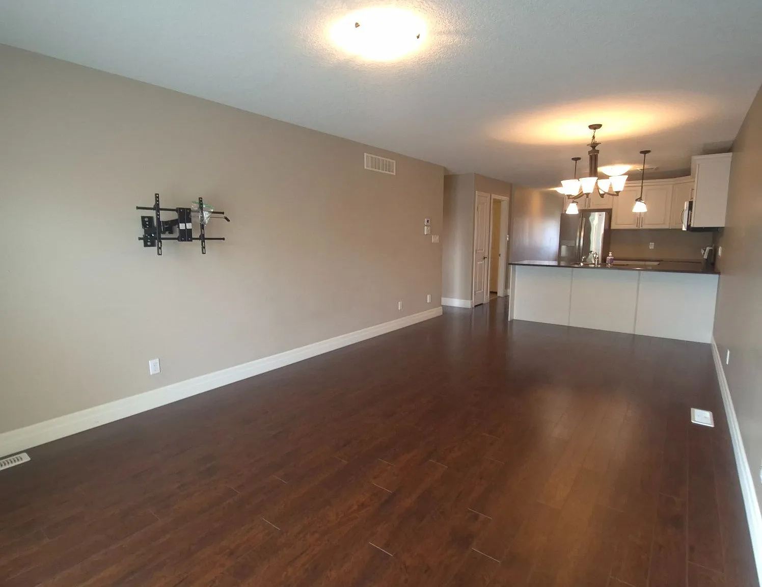 2 bed, $2,200 — Photo 3