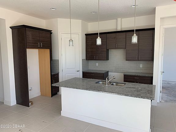 5th image of 6263 Woodhaven Village Dr