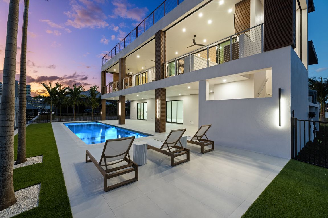 next background image