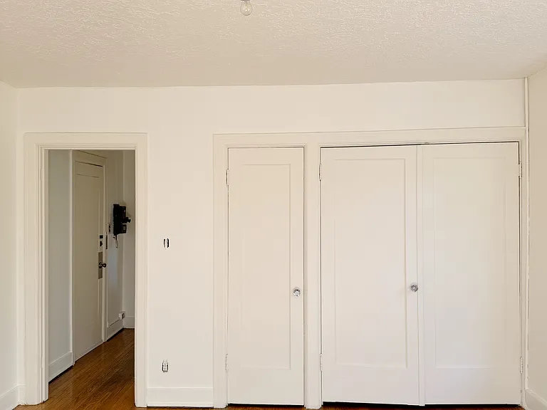 2102 SE 12th Ave #3 — Photo 6