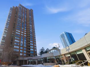 215 Wynford Dr #2002, Toronto, ON M3C 3P5