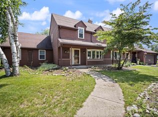 N17W5189 Garfield Cir, Cedarburg, WI 53012