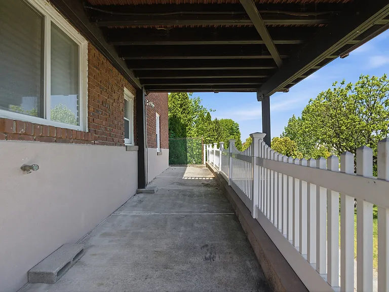 48 Burns Ave #2 — Photo 23