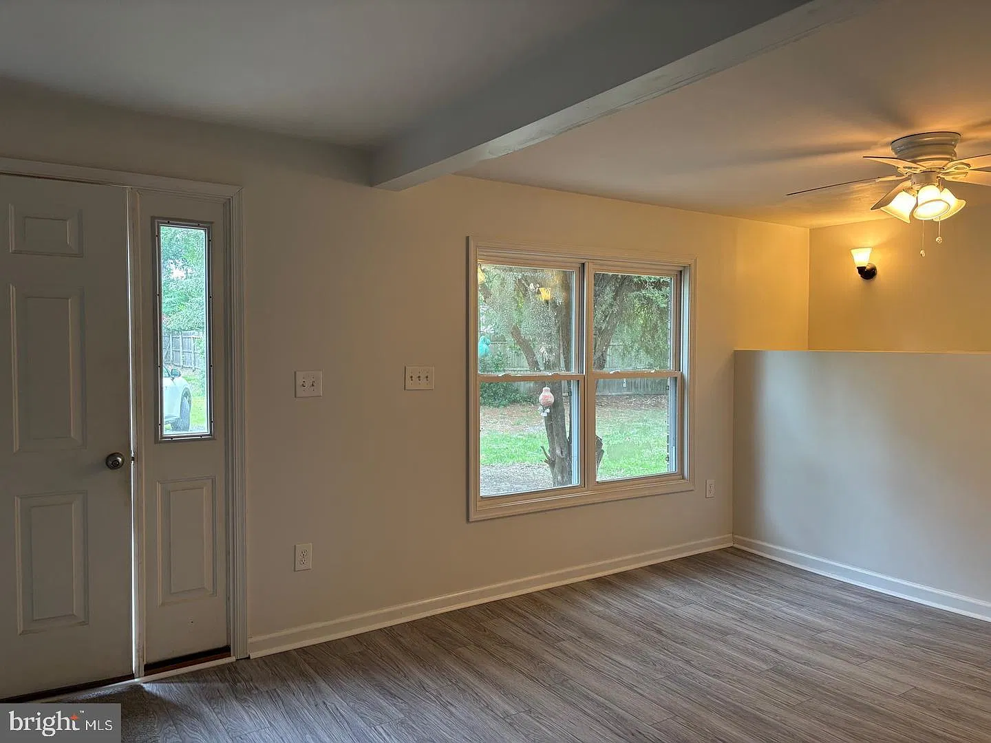 3 bed, 1.0 bath, 1272 sqft, $2,200 — Photo 4