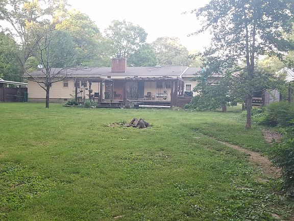 3rd image of 1108 Westwood Dr