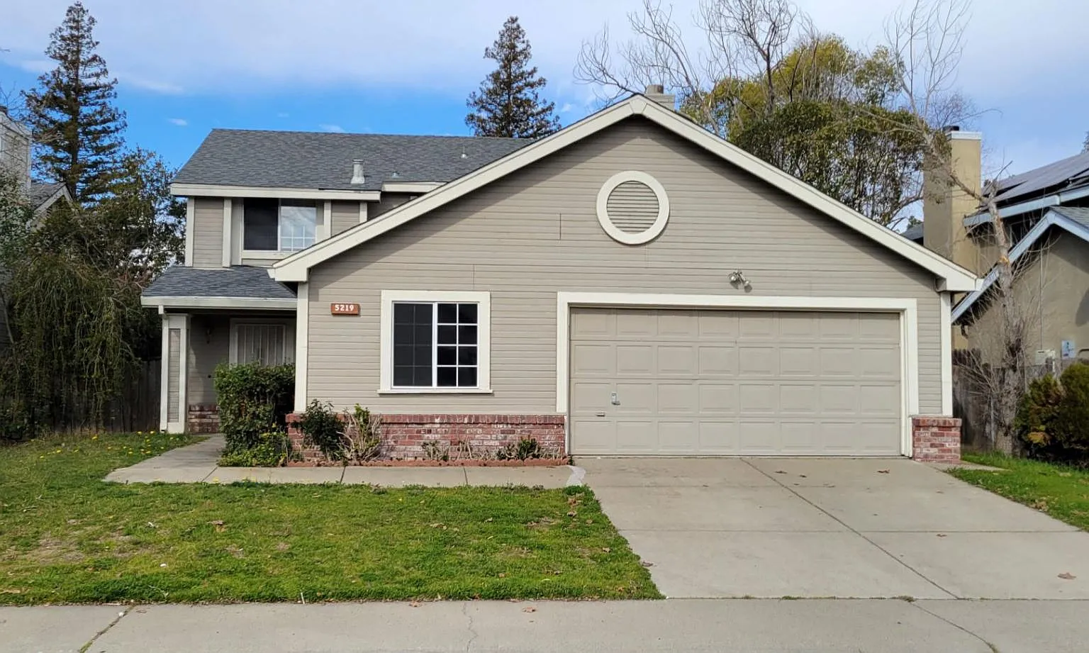 3 bed, 2.5 bath, 1623 sqft, $2,195 — Photo 1