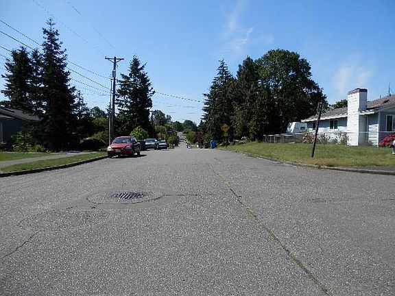 5th image of 7011 S Wapato St