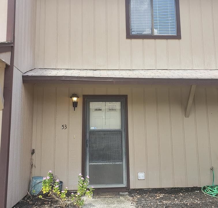 1st image of 53 Village Dr