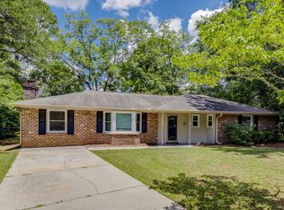4 Castle Ct, Savannah, GA 31406