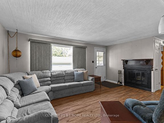 2nd image of 20 Cameron Dr