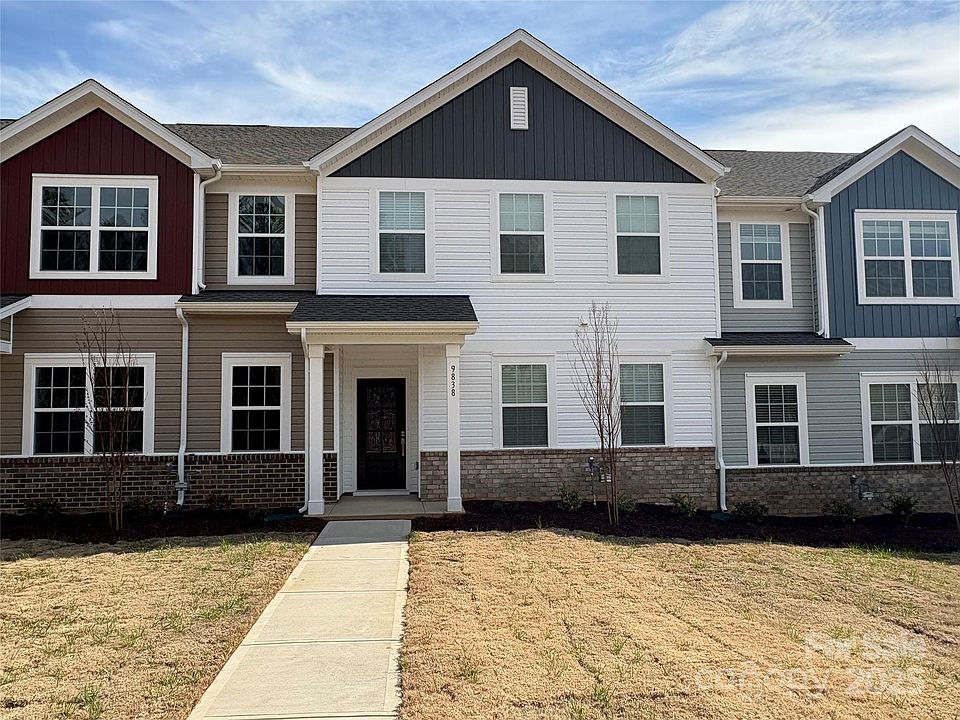 1st image of 9838 Old Garden Cir