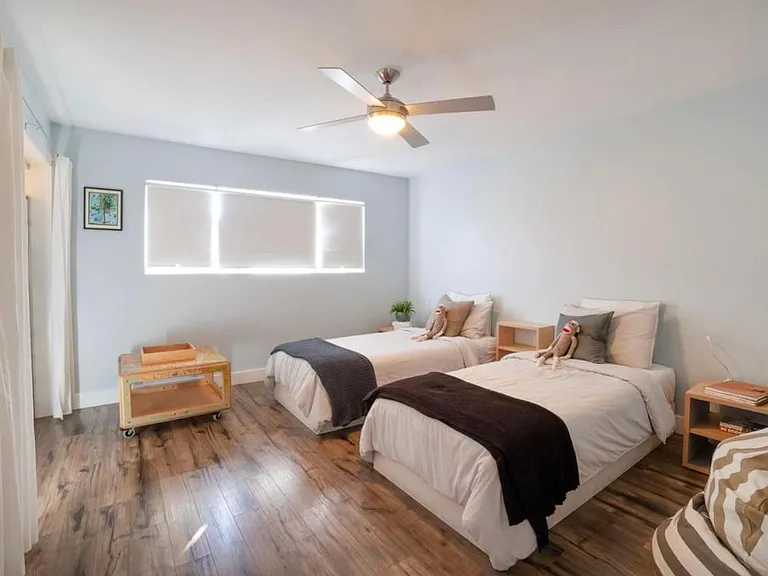 1530 Marine Ave — Photo 4