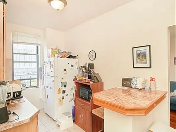 4th image of 502 W 152nd St APT 22