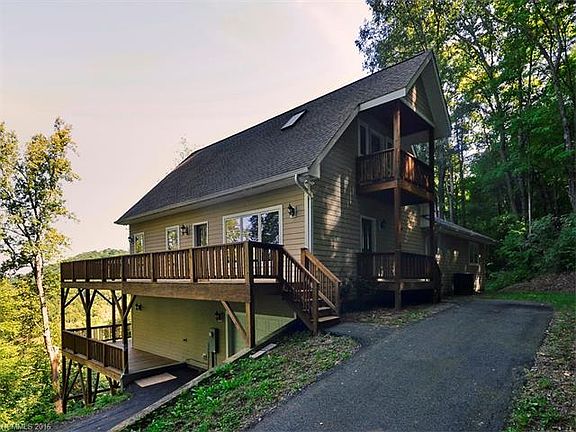 2nd image of 101 Jefferson Ln