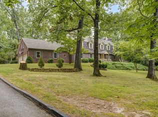 2440 E Wildwood Rd, Springfield, MO 65804