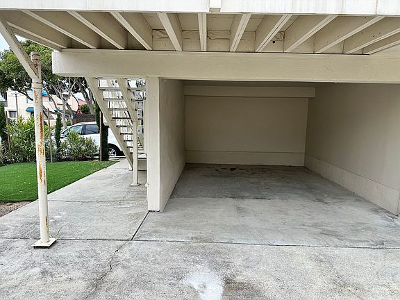 3rd image of 500 Irving Ave #B