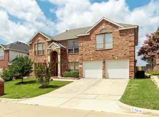 7516 Creek Meadow Dr, Fort Worth, TX 76123