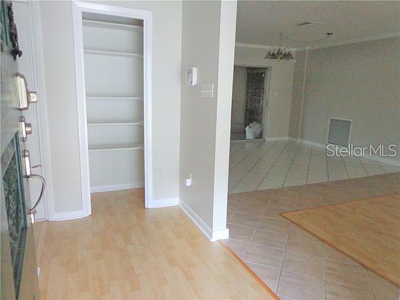 4th image of 3351 Lake Saxon Dr