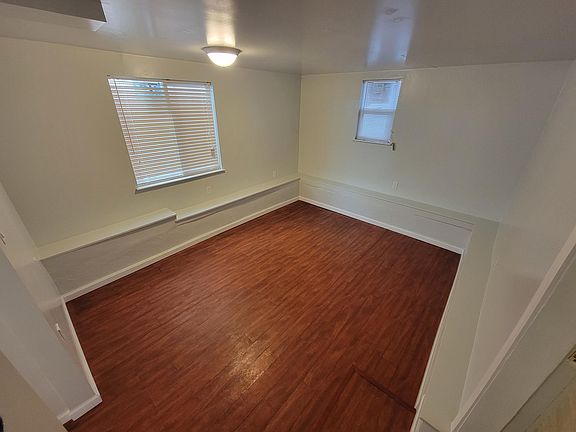 4th image of 236 San Carlos St