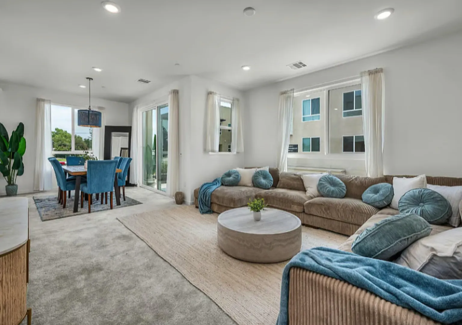 Furnished Corner Home in Prime Gated Community — Photo 1