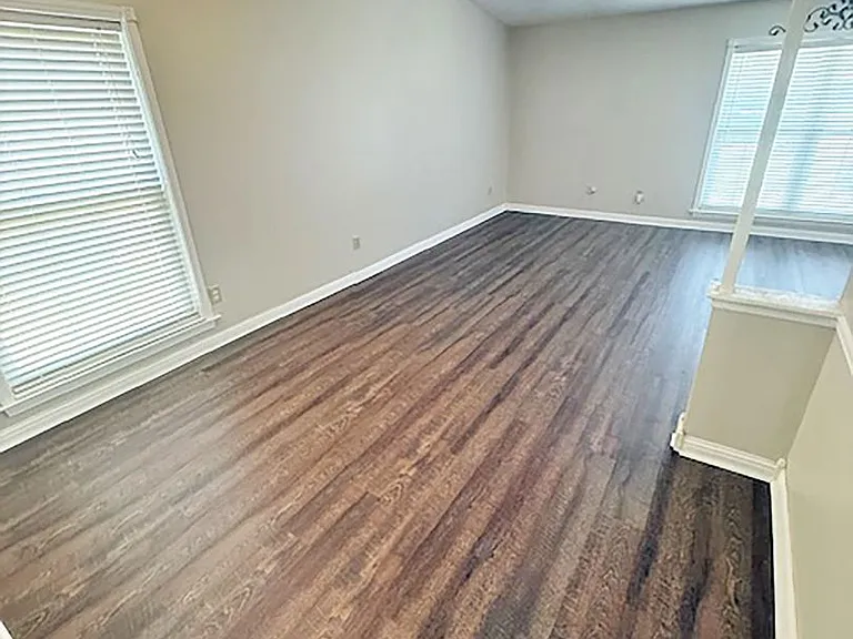 4808 Graham Ct — Photo 11