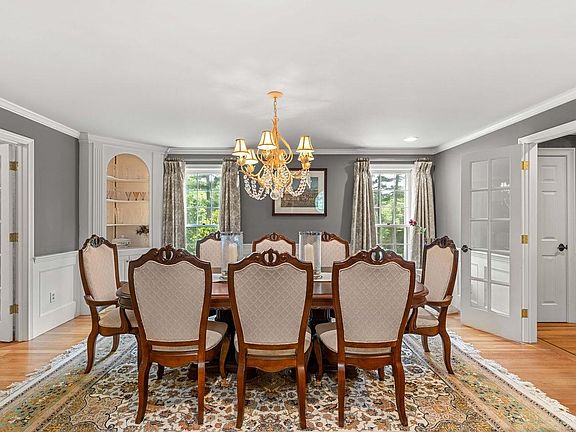 5th image of 56 Oak Drive