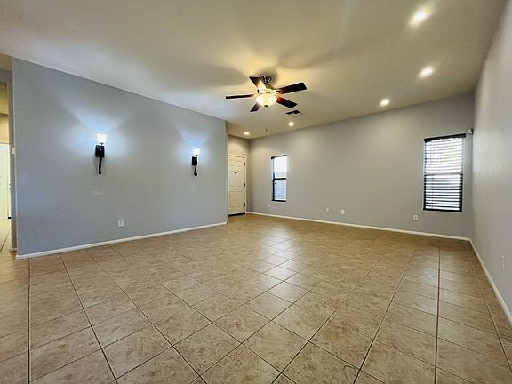 4th image of 2561 W Woburn Ln