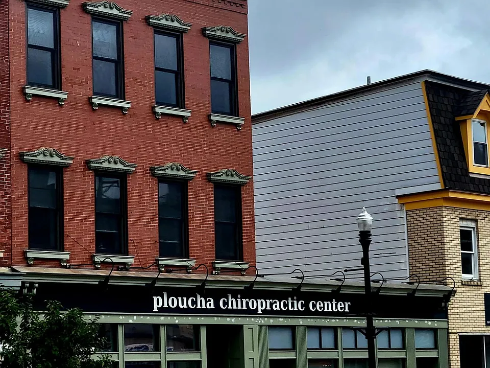 1927 E Carson St #2