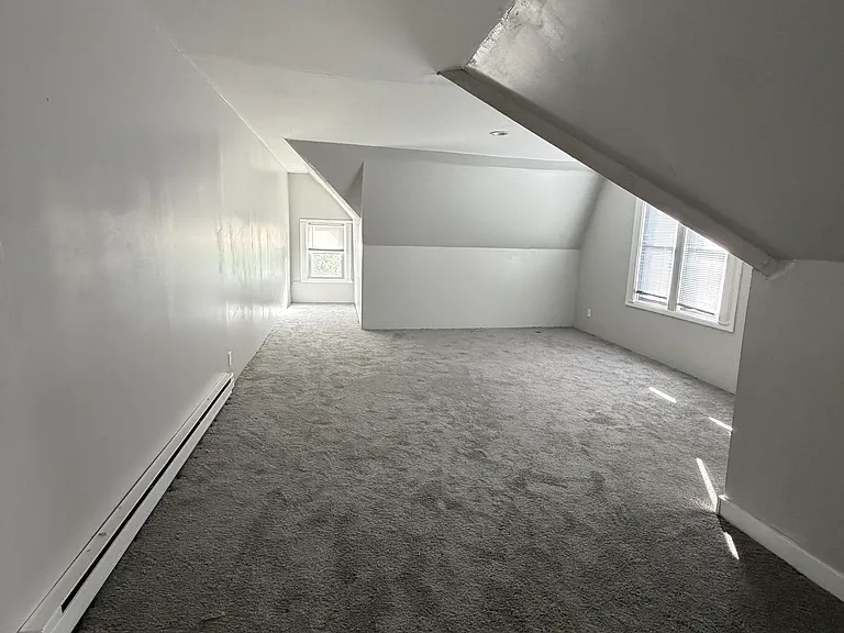 Helen Ave — Photo 12