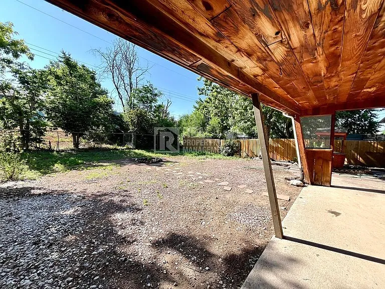 2011 Capulin Dr — Photo 25