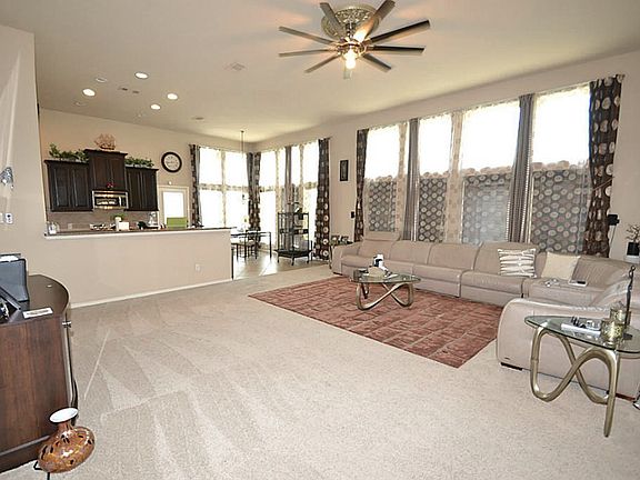 5th image of 1915 Amber Trail Ln