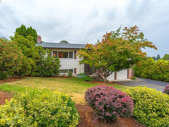 2nd image of 5809 NE 36th Ave