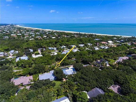 3rd image of 1456 Pelican Ln