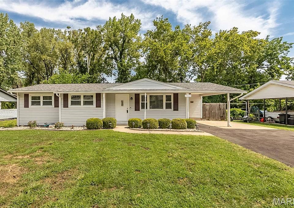 1st image of 2022 Dawson Dr