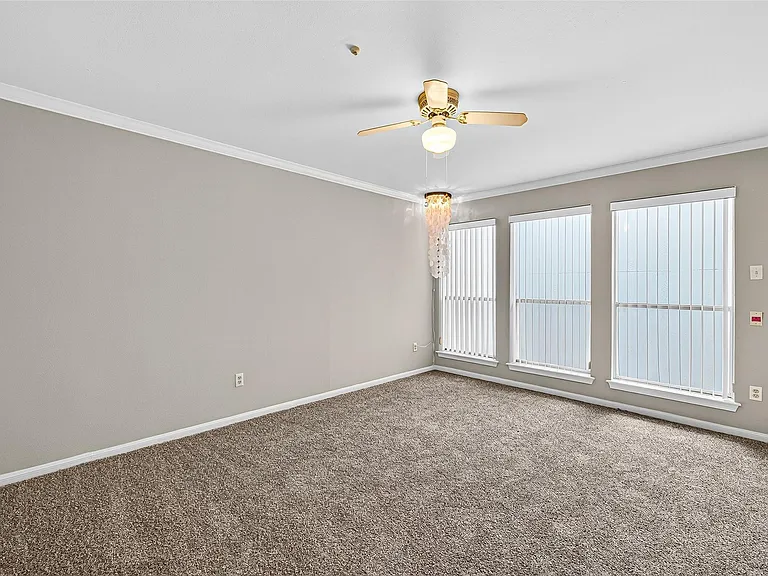 15068 Kimberley Ct — Photo 35