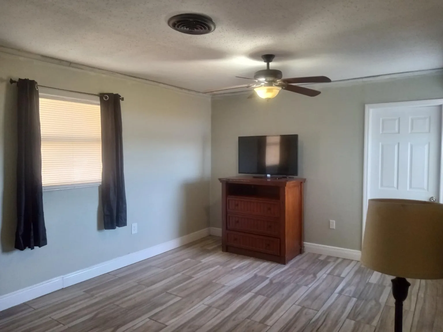 1809 Arbuckle Creek Rd — Photo 4