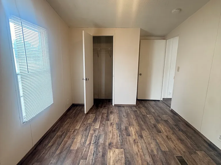 3316 Eastern Ave — Photo 4