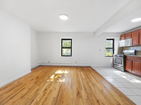 3rd image of 329 Lewis Ave #3D