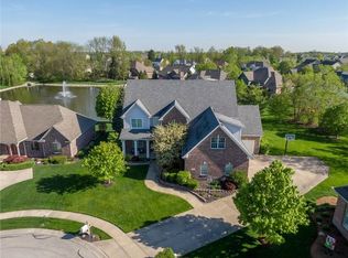 10522 Hollowood Ct, Fishers, IN 46038
