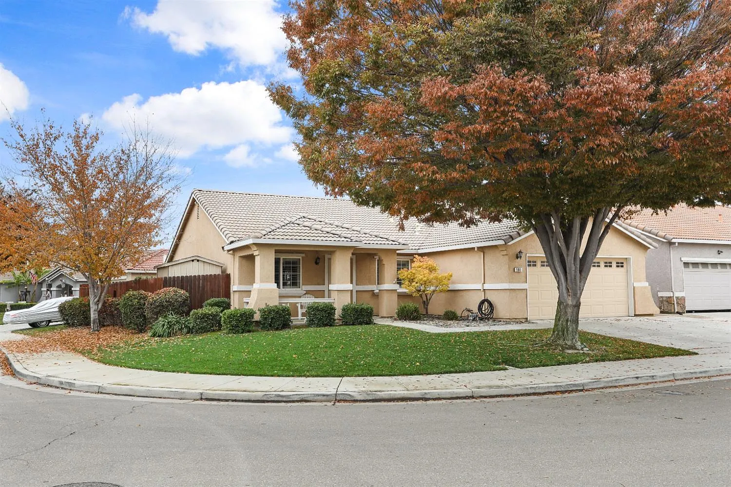 988 Roy Frerichs Ln photo 1
